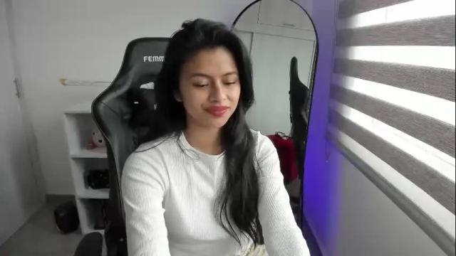 Image 12 of martinnaa__ Stream on Chaturbate on 1 month ago