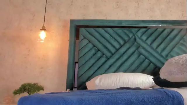 Image 4 of marttina_ruiz Stream on Chaturbate on 1 month ago