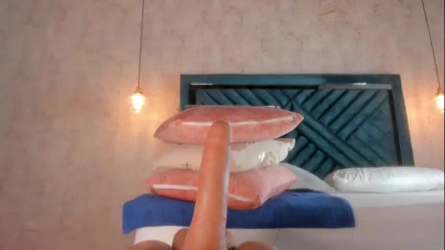 Image 8 of marttina_ruiz Stream on Chaturbate on 1 month ago