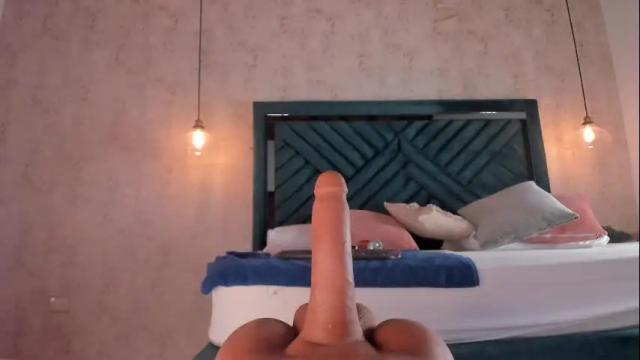 Image 2 of marttina_ruiz Stream on Chaturbate on 1 month ago