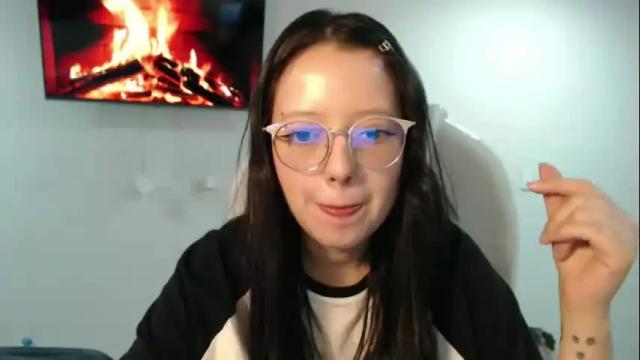 Thumbnail 1, maru_chan_'s Stream at Chaturbate, 25 days ago