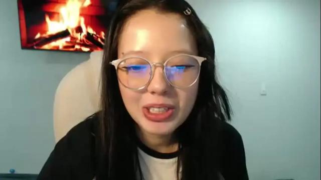 Image 3 of maru_chan_ Stream on Chaturbate on 25 days ago