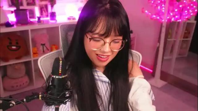 Thumbnail 1, maru_chan_'s Stream at Chaturbate, 2 months ago