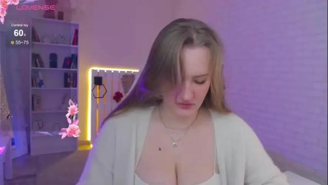 Image 3 of mary_allento Stream on Chaturbate on 3 months ago