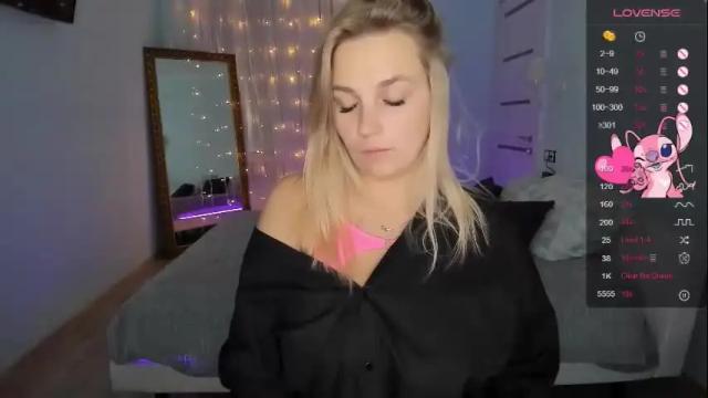 Image 11 of mary_bells Stream on Chaturbate on 2 months ago
