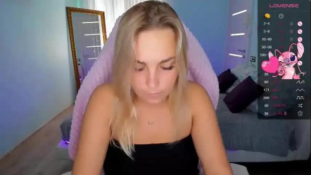 Image 4 of mary_bells Stream on Chaturbate on 25 days ago