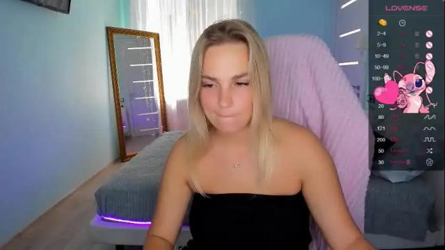 Image 8 of mary_bells Stream on Chaturbate on 25 days ago