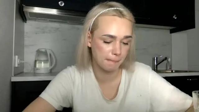 Image 10 of mary_geyson1 Stream on Chaturbate on 15 months ago
