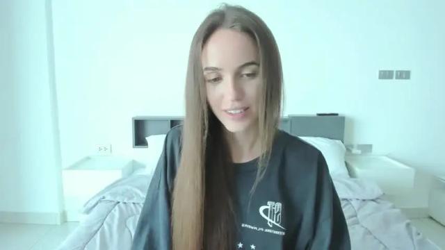 Image 2 of mary_janee__ Stream on Chaturbate on 14 months ago