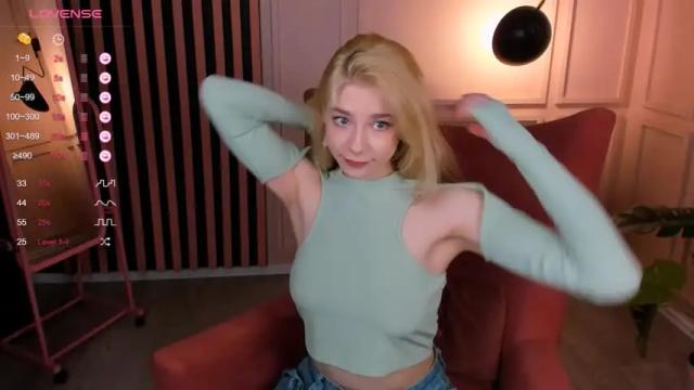 Image 2 of mary_leep Stream on Chaturbate on 12 months ago