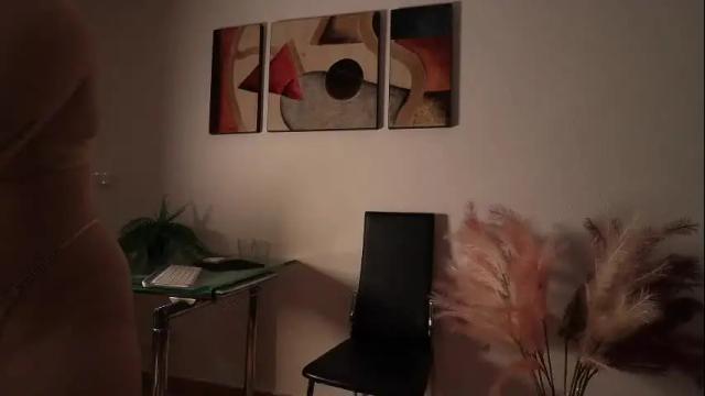 Image 12 of mary_rosse Stream on Chaturbate on 3 months ago