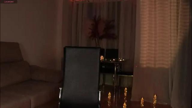 Image 3 of mary_rosse Stream on Chaturbate on 1 month ago