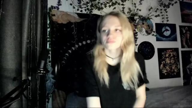 Image 7 of maryalenn Stream on Chaturbate on 17 months ago