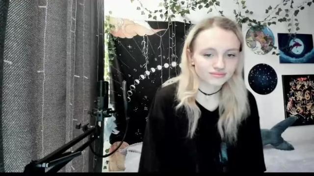 Image 10 of maryalenn Stream on Chaturbate on 16 months ago