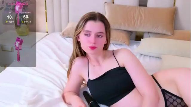 Image 4 of marybeth_snow Stream on Chaturbate on 23 days ago