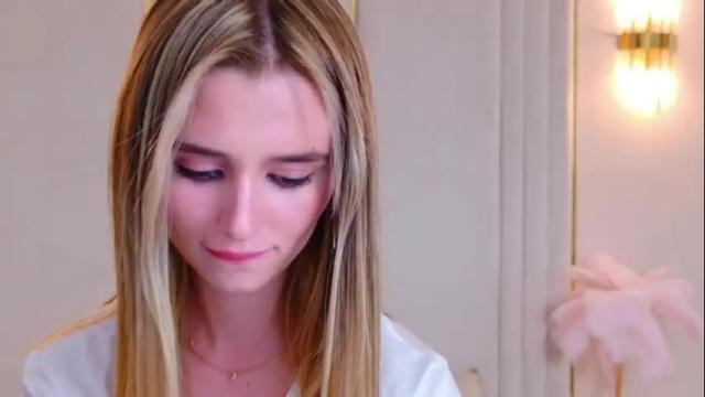 Image 12 of marybeth_snow Stream on Chaturbate on 1 month ago