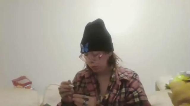 Image 2 of maryjaneflowers Stream on Chaturbate on 15 months ago
