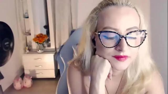 Thumbnail 1, maryline_w's Stream at Chaturbate, 27 days ago