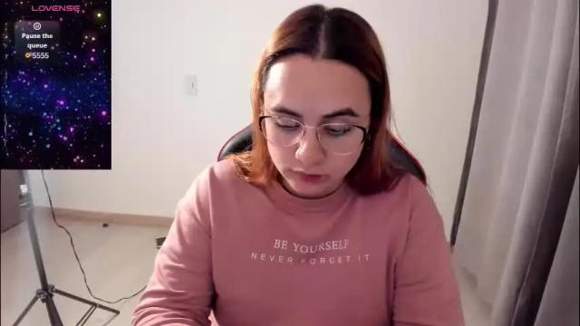 Image 3 of maryluna95 Stream on Chaturbate on 2 months ago