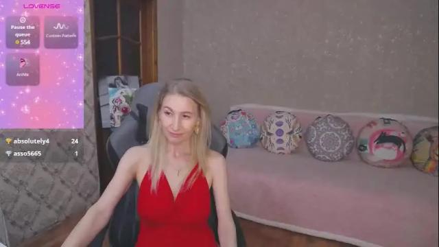 Image 12 of marysantamonika Stream on Chaturbate on 1 month ago