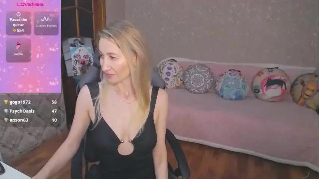 Image 4 of marysantamonika Stream on Chaturbate on 1 month ago