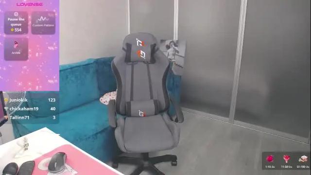 Image 11 of marysantamonika Stream on Chaturbate on 13 days ago