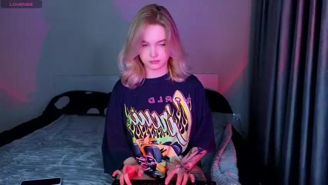 Image 12 of marysliw Stream on Chaturbate on 18 months ago