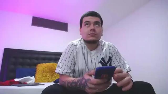 Image 4 of mastercouple420 Stream on Chaturbate on 19 months ago