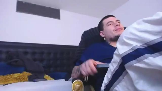Image 8 of mastercouple420 Stream on Chaturbate on 18 months ago