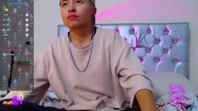 Thumbnail 1, mathias_smithh's Stream at Chaturbate, 19 months ago