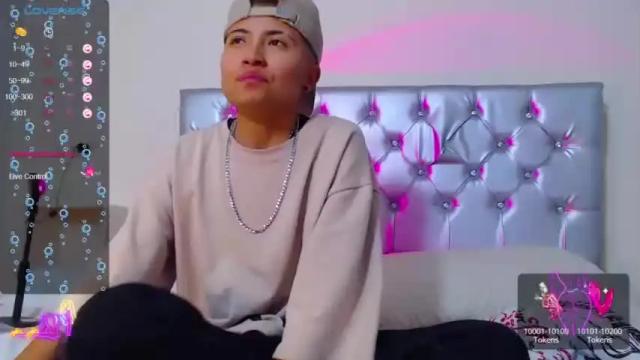 Image 12 of mathias_smithh Stream on Chaturbate on 19 months ago