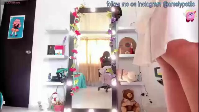 Image 4 of mathildalapetite Stream on Chaturbate on 1 month ago
