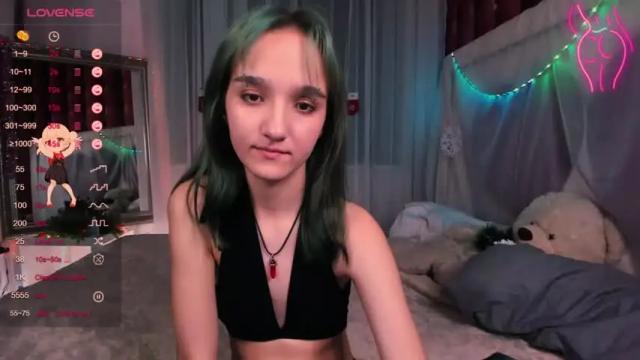 Thumbnail 3, mathilde_fleur's Stream at Chaturbate, 18 months ago