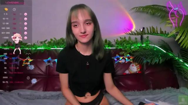 Image 8 of mathilde_fleur Stream on Chaturbate on 18 months ago