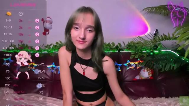 Image 10 of mathilde_fleur Stream on Chaturbate on 17 months ago
