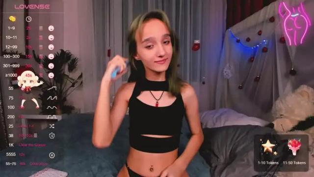 Image 7 of mathilde_fleur Stream on Chaturbate on 17 months ago