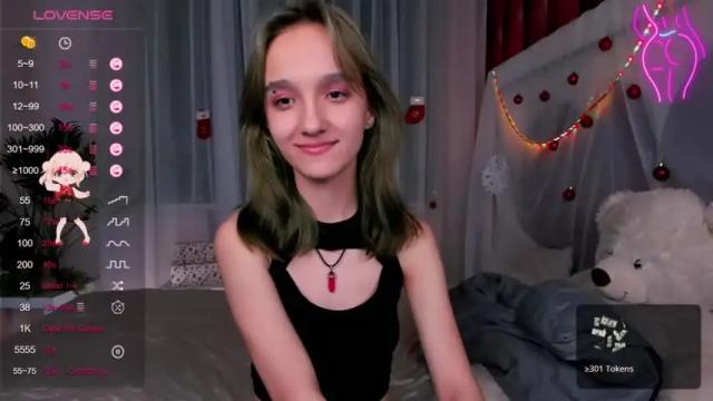 Thumbnail 1, mathilde_fleur's Stream at Chaturbate, 17 months ago