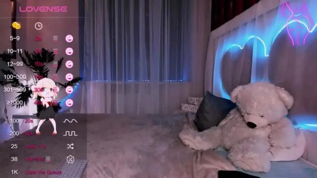 Image 11 of mathilde_fleur Stream on Chaturbate on 15 months ago