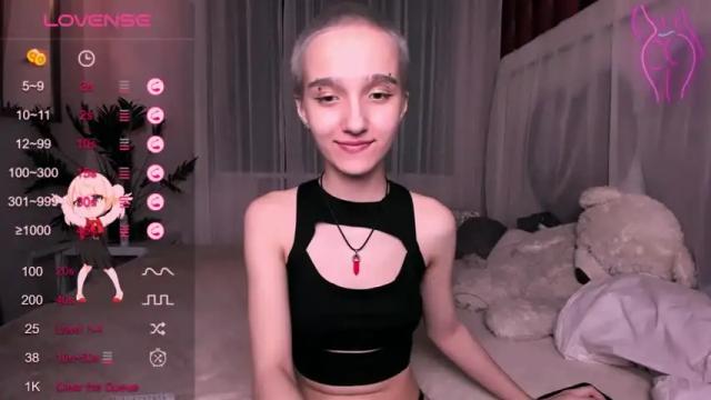 Image 12 of mathilde_fleur Stream on Chaturbate on 14 months ago