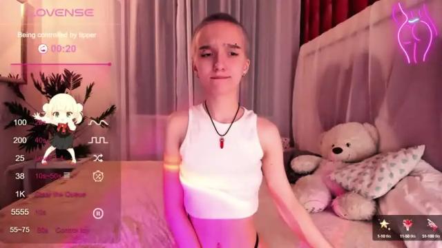 Image 8 of mathilde_fleur Stream on Chaturbate on 14 months ago