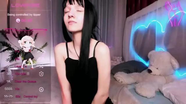 Image 11 of mathilde_fleur Stream on Chaturbate on 14 months ago