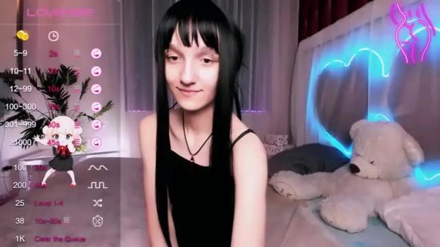 Image 8 of mathilde_fleur Stream on Chaturbate on 14 months ago