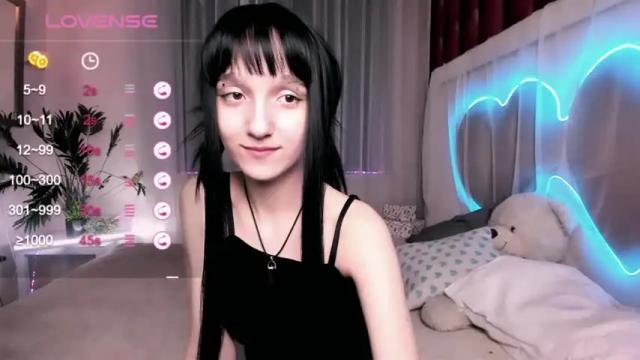 Image 11 of mathilde_fleur Stream on Chaturbate on 14 months ago