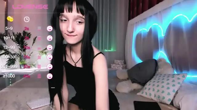 Image 10 of mathilde_fleur Stream on Chaturbate on 14 months ago