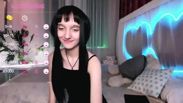 Image 12 of mathilde_fleur Stream on Chaturbate on 14 months ago