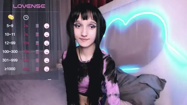 Image 7 of mathilde_fleur Stream on Chaturbate on 14 months ago