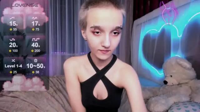 Image 11 of mathilde_fleur Stream on Chaturbate on 14 months ago
