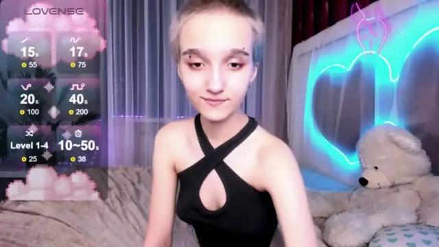 Image 4 of mathilde_fleur Stream on Chaturbate on 14 months ago