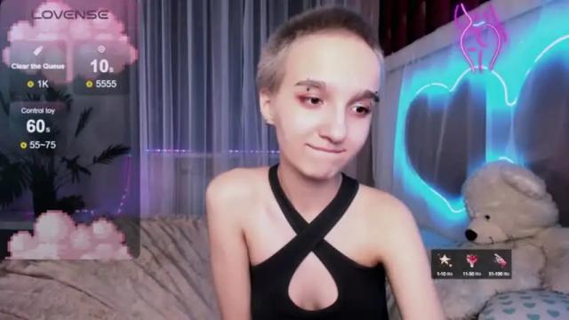 Image 8 of mathilde_fleur Stream on Chaturbate on 14 months ago