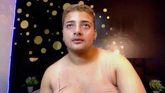 Image 12 of matiaasvollkov Stream on Chaturbate on 17 months ago